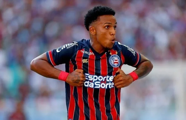Racismo: torcedor do Vitória compara atacante do Bahia a macaco