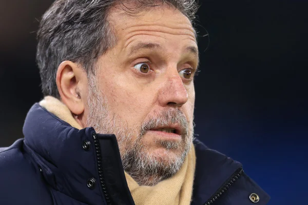 Diretor do Tottenham é suspenso por ter se envolvido em escândalo