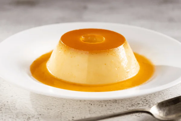 Pudim de pistache cremoso e irresistível: teste a maravilhosa receita