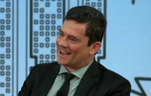 Rolou na 2ª: Moro e o segundo Dia do Fico e Mourão critica Witzel