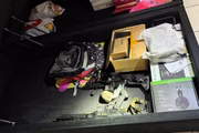 Policiais civis apreendem armas de guerra, munições e drogas do PCC em Santos, litoral de SP