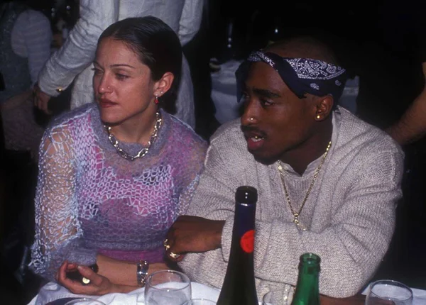 Carta de Tupac para Madonna deve ser leiloada por mais de R$ 1 milhão