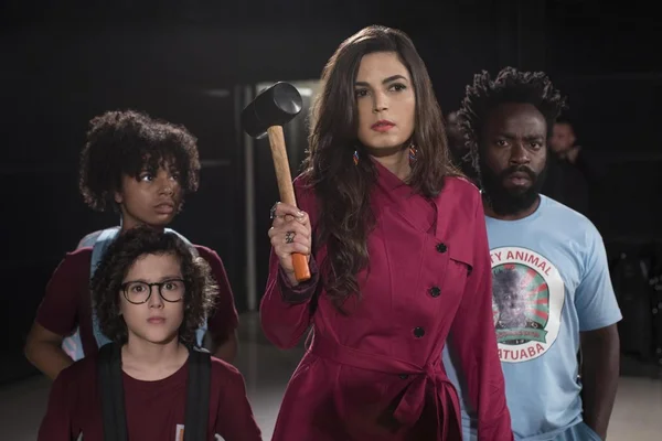 Mais madura e “bem menos famosa”, Samantha! volta para 2ª temporada