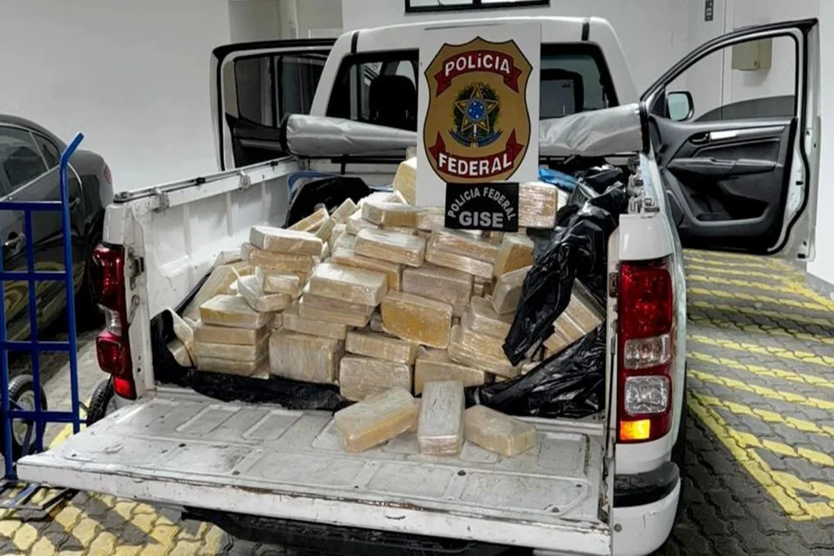 Britânico procurado pela Interpol é preso por comandar “bunker do pó” - imagem 2 Britânico procurado pela Interpol é preso por comandar “bunker do pó” - imagem 2