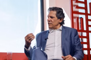 Haddad aguarda "tranquilamente" a inflação dentro da meta em 2026