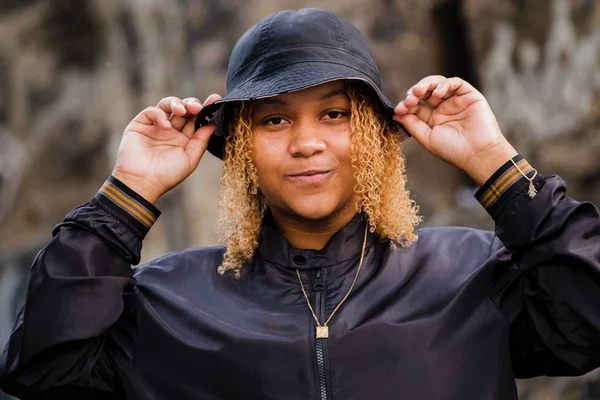Favela Sounds No Setor traz a Brasília a DJ carioca Iasmin Turbininha