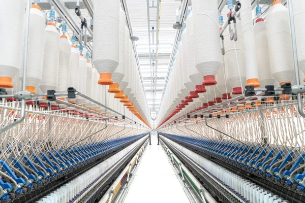 Imagem de fábrica da indústria têxtil - Metrópoles