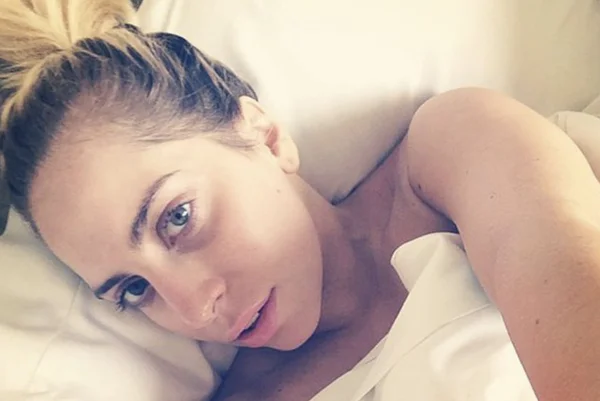 lady gaga sem maquiagem