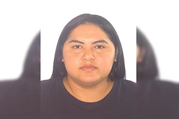 Mulher aluga carro de luxo para atrair homens e roubá-los durante sexo