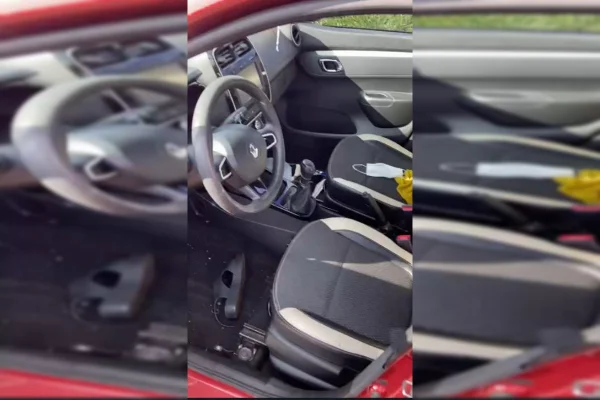 Interior de carro de cor vermelha roubado