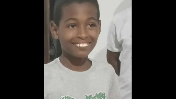menino sorrndo