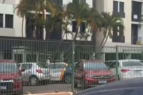 Homem tenta atacar PMs com faca e é morto a tiros no DF