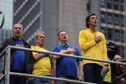 Silas Malafaia canta o hino nacional na Avenida Paulista