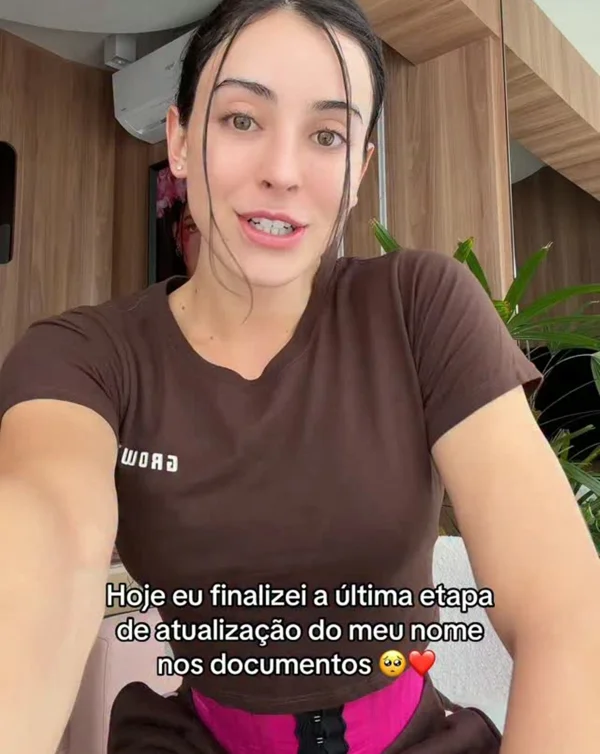 “Me sinto mulher”, diz Bella Longuinho sobre polêmica com visto americano - destaque galeria