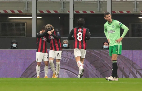 Sem Ibrahimovic, Milan vence Celtic e se classifica na Liga Europa