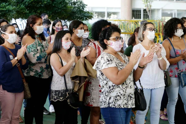 Iges-DF homenageia profissionais que atuaram contra o coronavírus no Hran