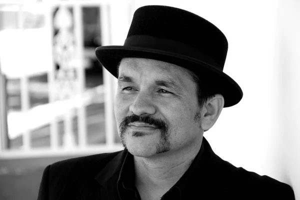 Após duas bandas em 20 anos, Marcelo Marcelino lança primeiro CD solo - destaque galeria Após duas bandas em 20 anos, Marcelo Marcelino lança primeiro CD solo - destaque galeria