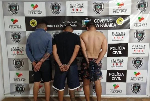 Três detidos acusados de duplo homicídio