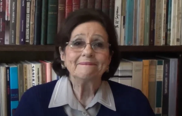 Morre mãe de Tony Bellotto, fundadora do curso de arquivologia da UnB