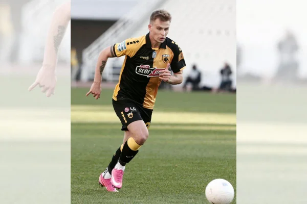 Jogador ucraniano é salvo após sofrer parada cardíaca durante treino
