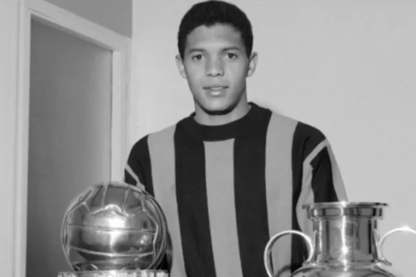 Quem era Jair da Costa, ex-jogador da Seleção que morreu aos 84 anos - Metrópoles