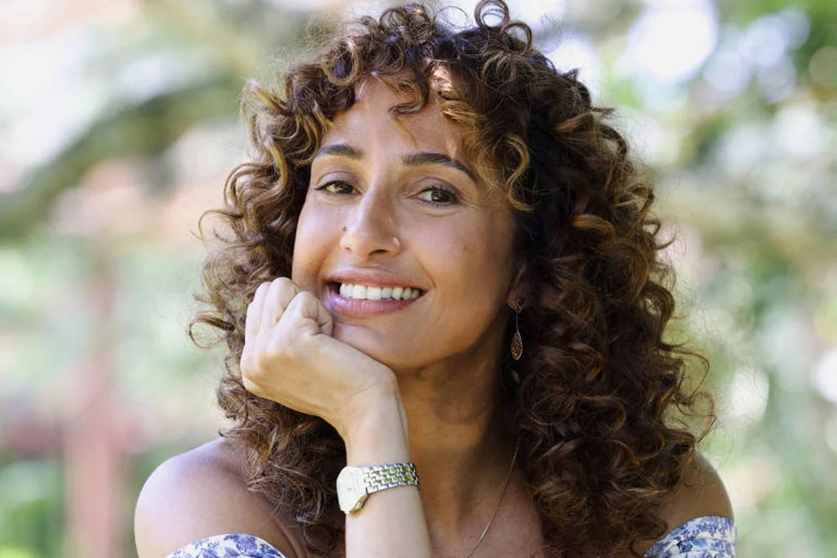 Camila Pitanga como Ellen em Dona de MIm