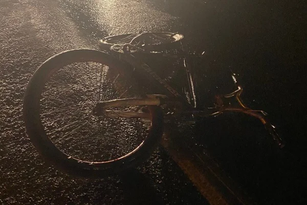 Ciclista morre ao ter pescoço atingido por linha com cerol em BH