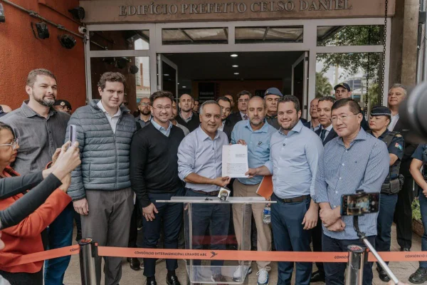 Prefeitos do Consórcio Intermunicipal do Grande ABC, em São Paulo