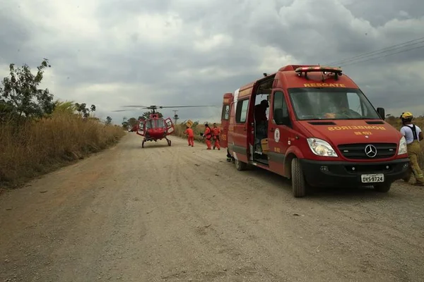 Criança e idosa são socorridas de helicóptero após acidente na DF-170