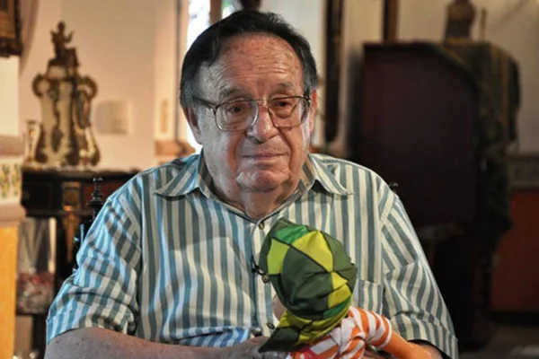 roberto-bolanos segurando chaves