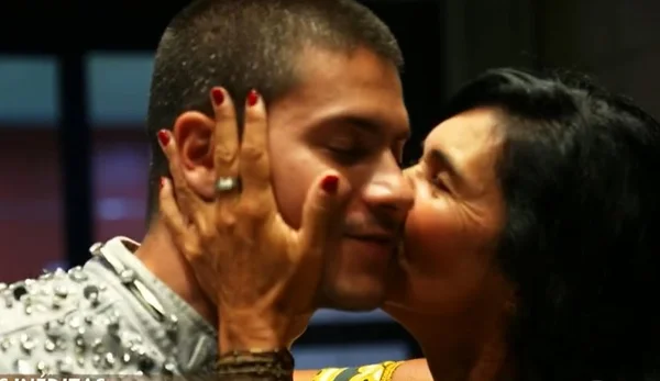 Reencontro emocionante de Arthur Aguiar com a mãe