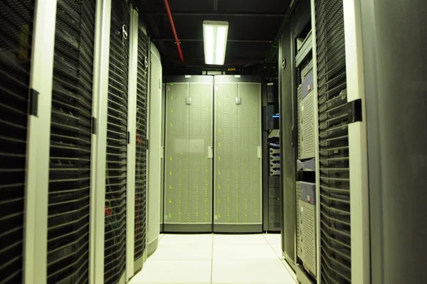 Contra ataque de hackers, GDF inaugura datacenter de R$ 12,2 milhões