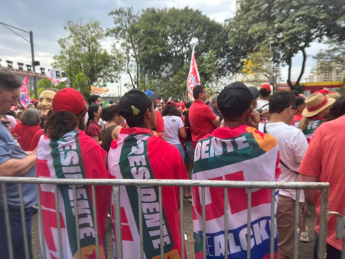 “Estamos em guerra”: Tebet convoca mulheres contra Flávio e Tarcísio - imagem 1 “Estamos em guerra”: Tebet convoca mulheres contra Flávio e Tarcísio - imagem 1