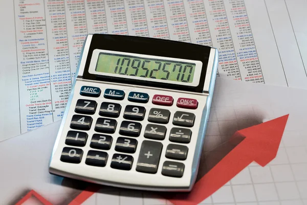 Depois de arrocho de Rollemberg, arrecadação de impostos e taxas aumenta no DF