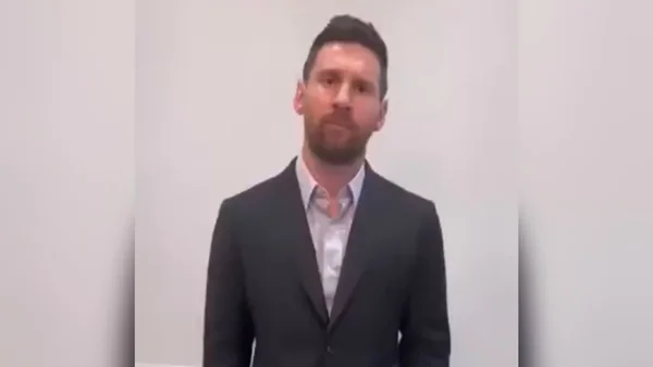 Por vídeo, Messi se desculpa após viagem para a Arábia Saudita