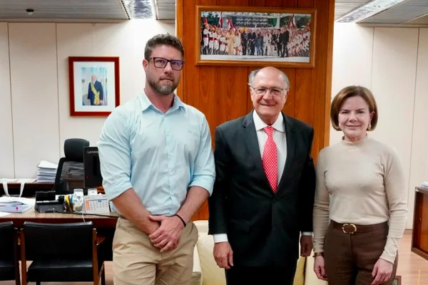 Requião Filho e Gleisi Hoffmann em encontro com Geraldo Alckmin