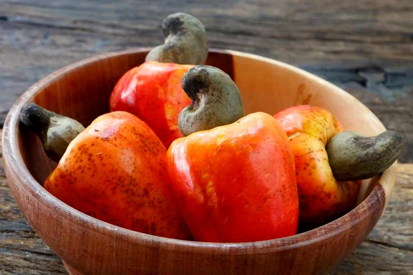 Dia do Caju: veja três receitas fáceis com essa fruta brasileira