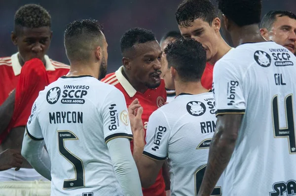 Rafael Ramos é preso por injúria racial após jogo contra Inter