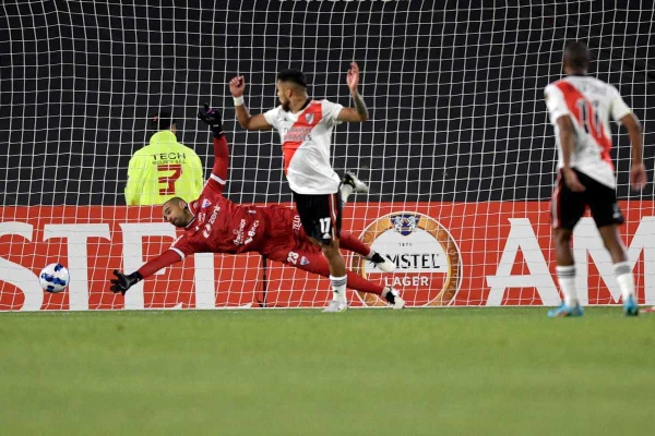 Fortaleza é dominado pelo River Plate e perde mais uma na Libertadores