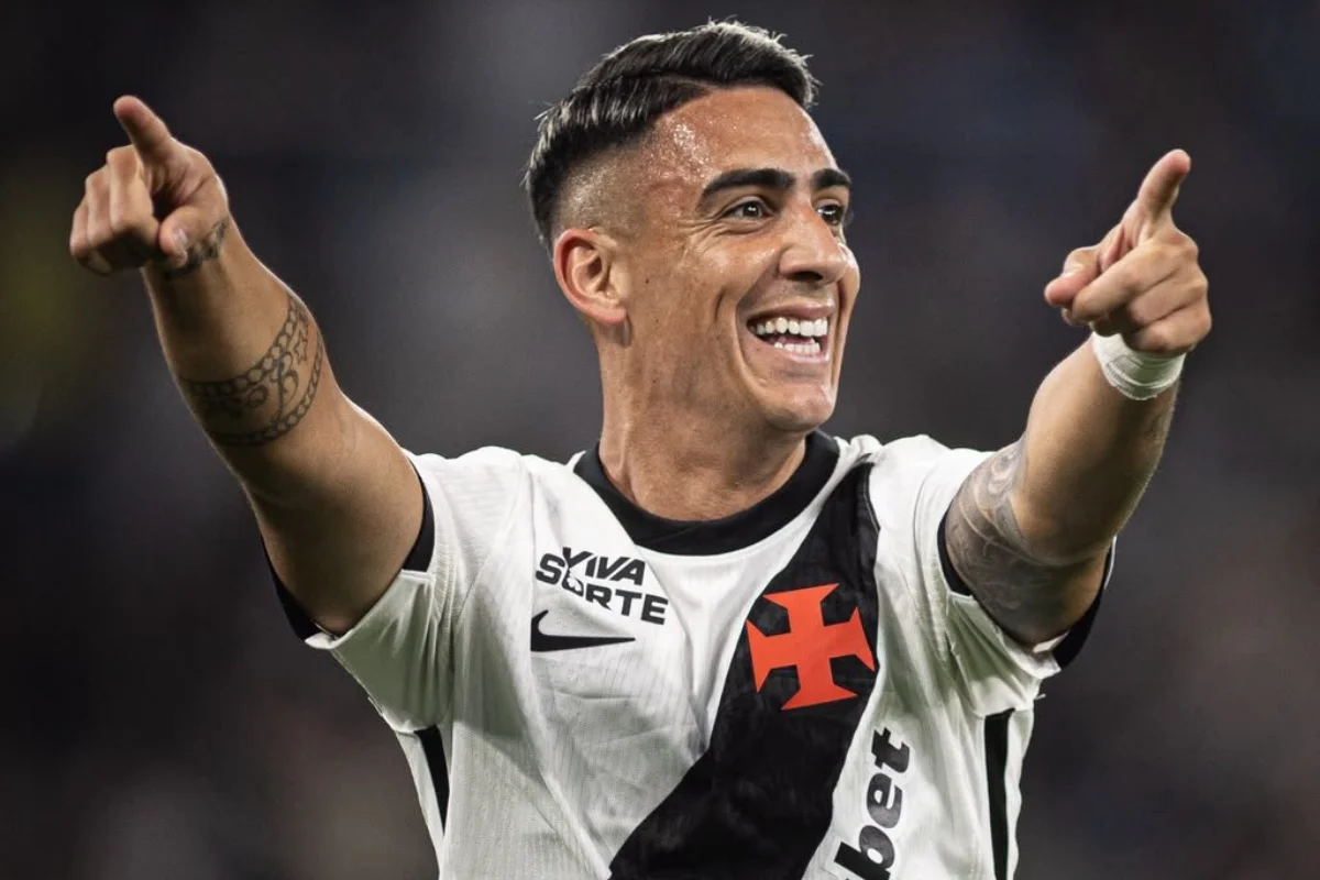 Puma Rodríguez anotou o terceiro gol vascaíno Puma Rodríguez anotou o terceiro gol vascaíno