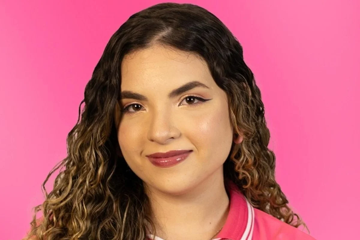 Mafê Santanna é dubladora e atriz. Já fez os seguintes trabalhos: Sarah Arnold (em Harry Potter: Bruxos da Confeitaria), Sra. Kensington (em Austin Powers), o musical de Legalmente Loira e a Paimon (nos comerciais de Genshin Impact).
Mafê Santanna é dubladora e atriz. Já fez os seguintes trabalhos: Sarah Arnold (em Harry Potter: Bruxos da Confeitaria), Sra. Kensington (em Austin Powers), o musical de Legalmente Loira e a Paimon (nos comerciais de Genshin Impact).