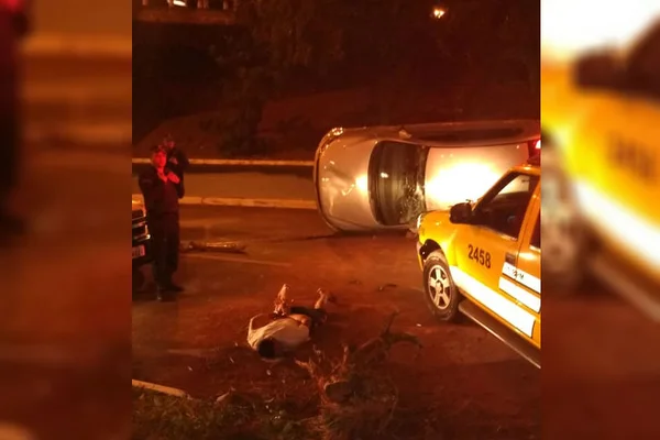 Mulher se joga do carro para fugir de sequestro na Asa Sul