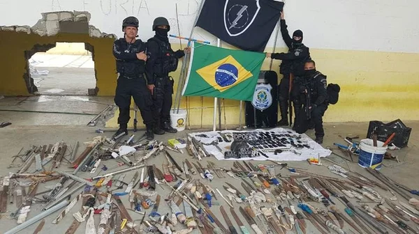 Policiais do DF retomam controle de blocos do PCC em Alcaçuz
