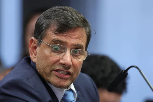 CPMI do INSS aprova nova convocação de advogado que denunciou fraudes