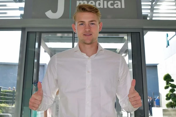Juventus confirma a contratação de De Ligt por R$ 361 milhões