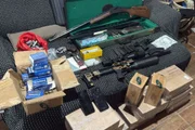 Polícia Federal (PF) apreende armas durante operação no interior de SP Polícia Federal (PF) apreende armas durante operação no interior de SP