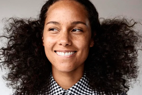 Alicia Keys vai apresentar (novamente) o Grammy em 2020