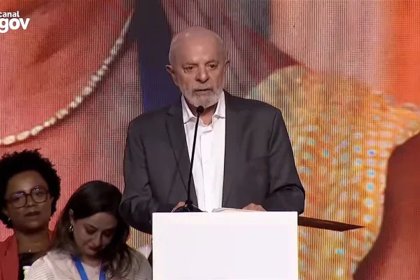 Presidente Lula (PT) durante o lançamento do programa Acredita em São Paulo