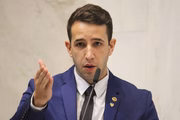 Deputado Tenente Coimbra apresentou projeto que revê proteção para policiais e deputados