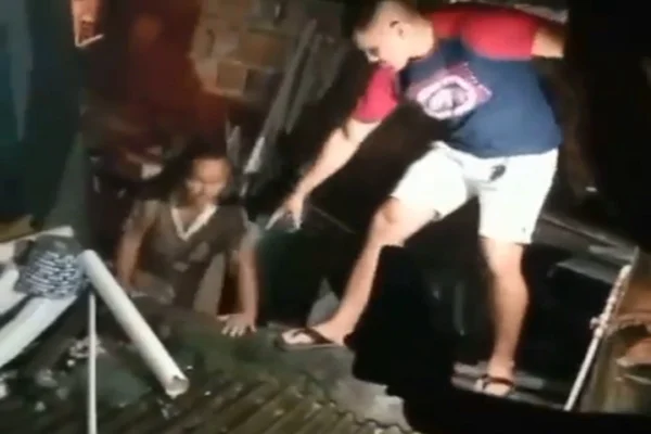 Vídeo: idosa é salva de incêndio por policial de folga em João Pessoa